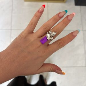 Mini violet ring