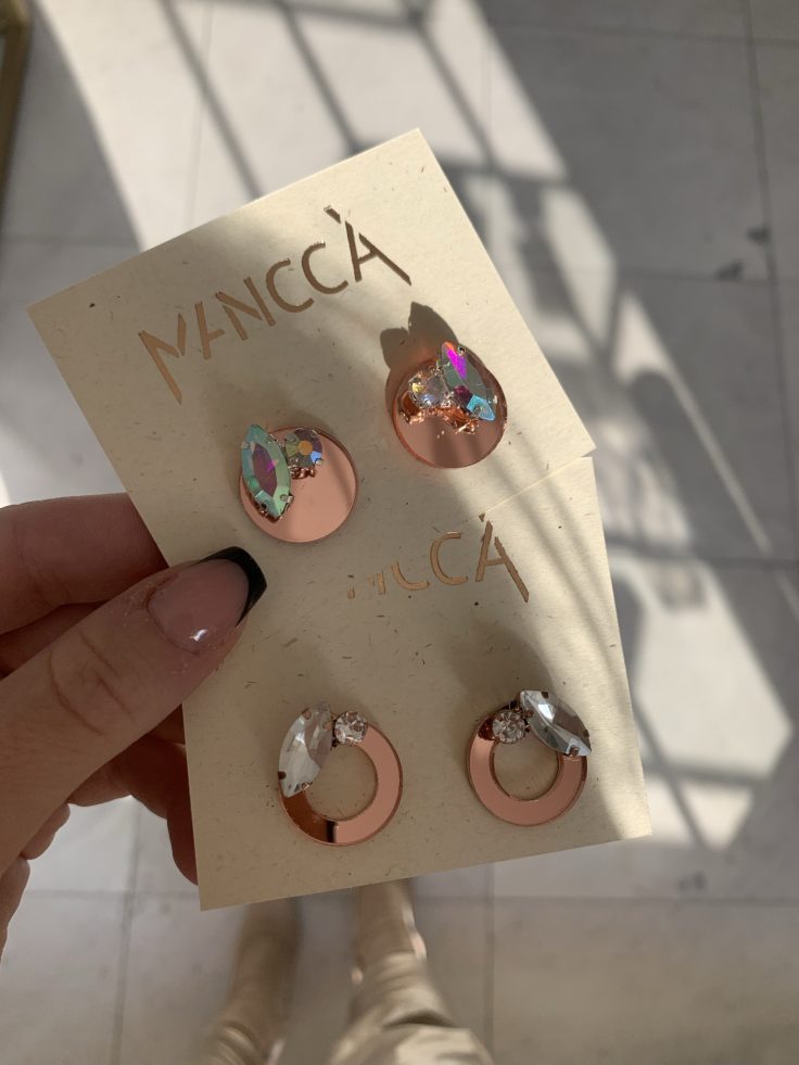 F8CEB12C-7D4D-4D63-9046-A3496802F8D9