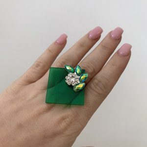 Green square ring