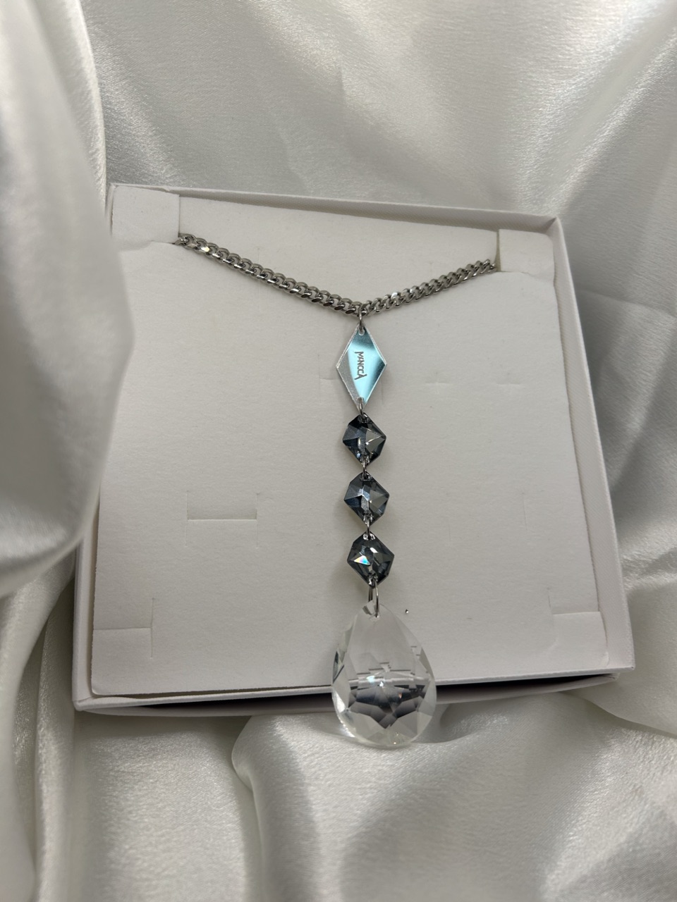 8474EE0E-D3DD-4BE4-905E-412ACB90D9D3