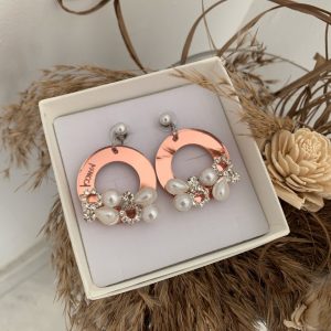 Pearl round rose earrings