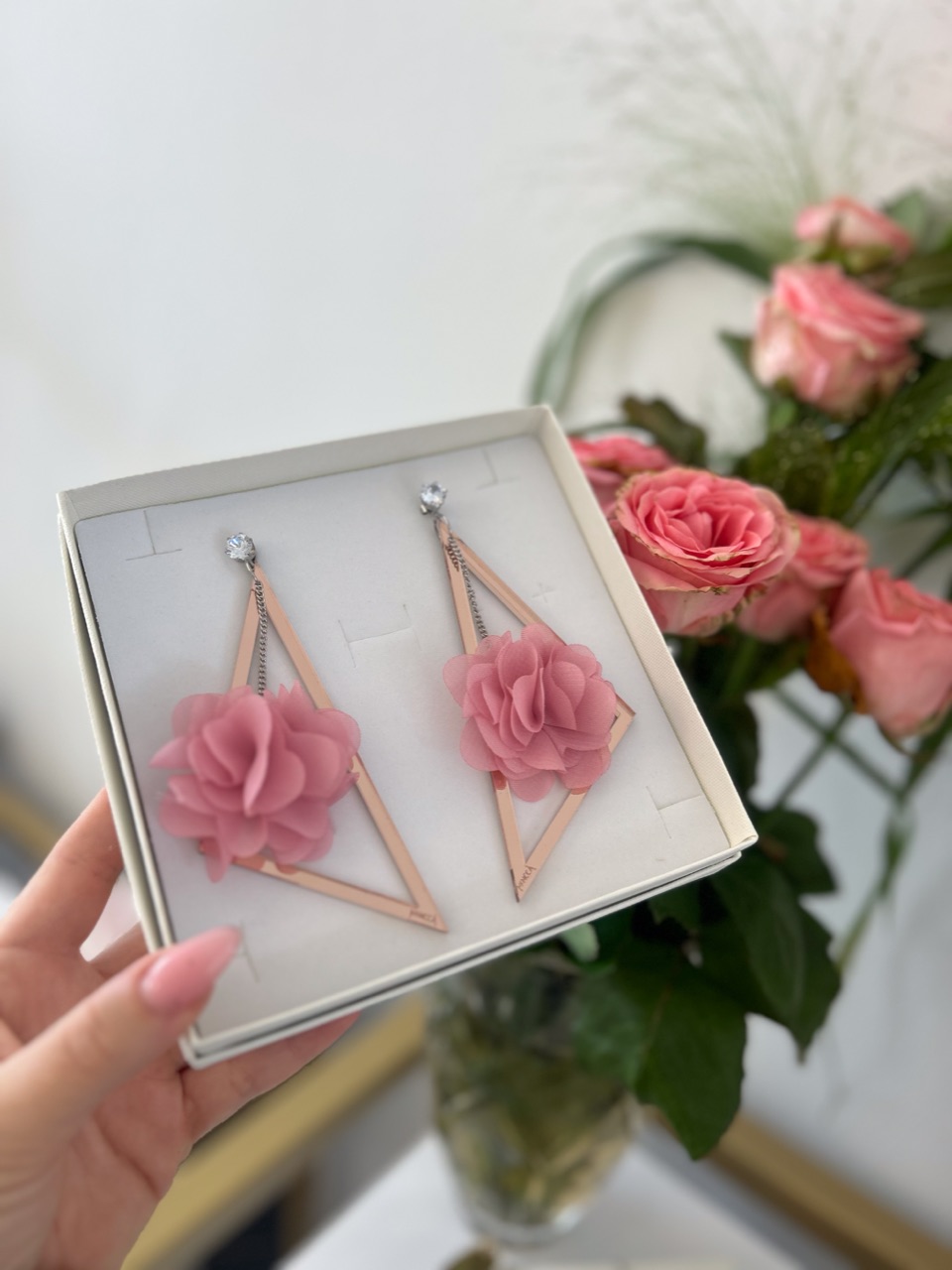 7453160C-272E-432E-98AB-A19C93EE8B21