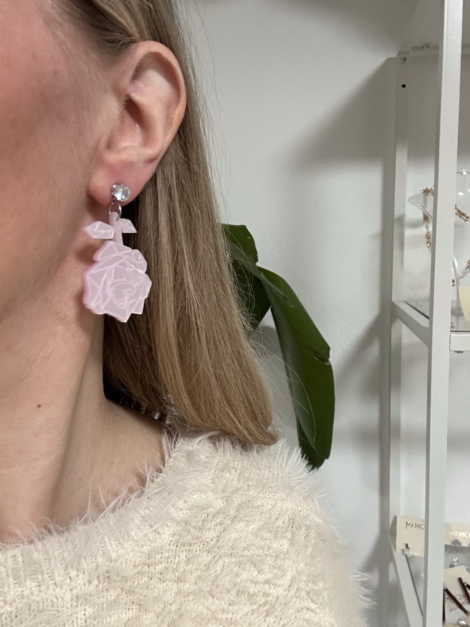 64A39DB4-9EA0-4028-8826-371EA023DC49